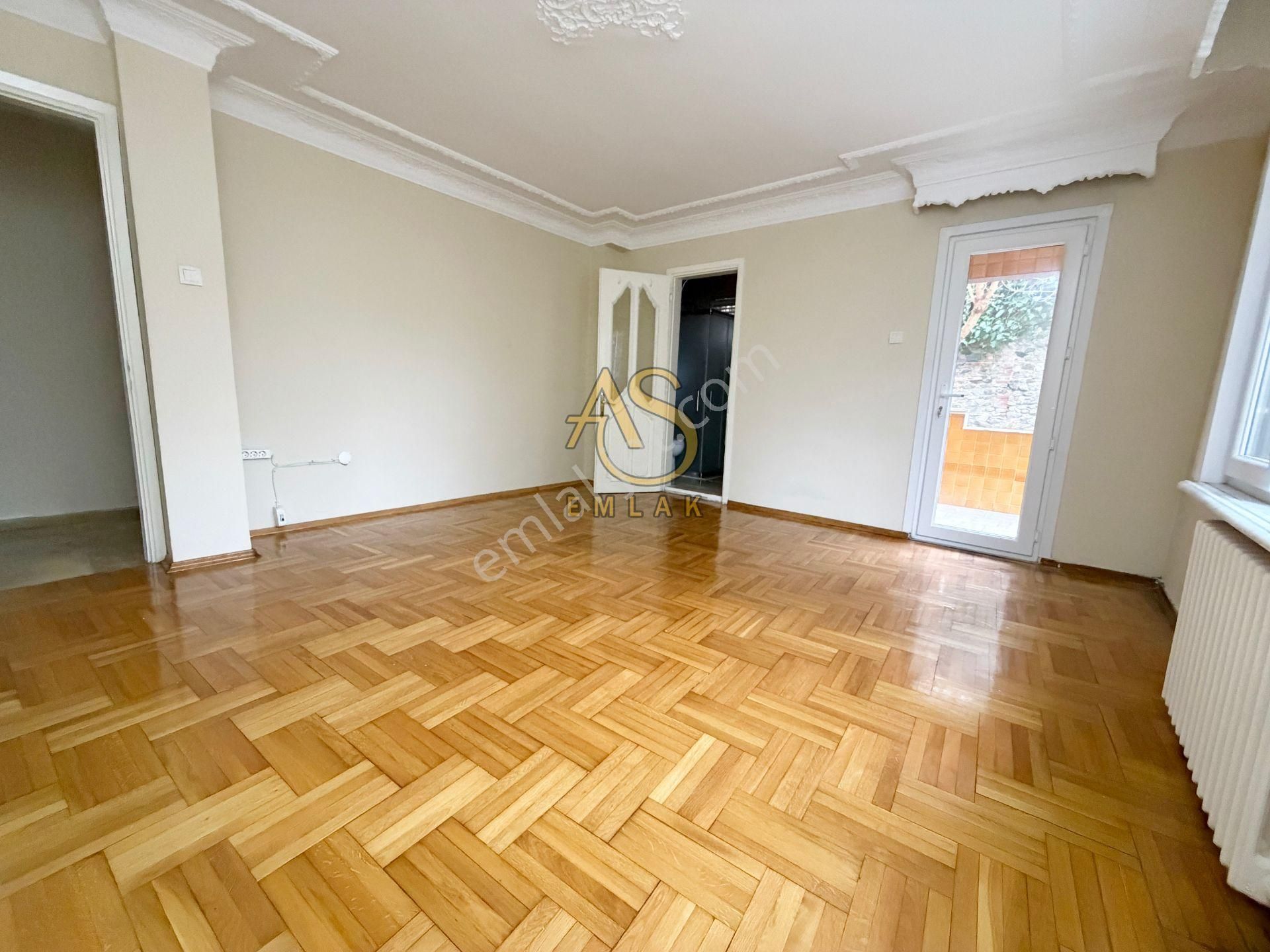 As Emlaktan 3+1 Sultantepe'de Sahile Yakın Otoparklı 132m2 Daire - Görsel 23