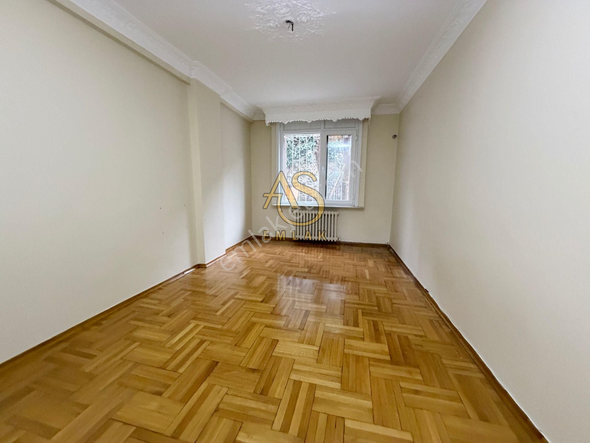 As Emlaktan 3+1 Sultantepe'de Sahile Yakın Otoparklı 132m2 Daire - Görsel 26