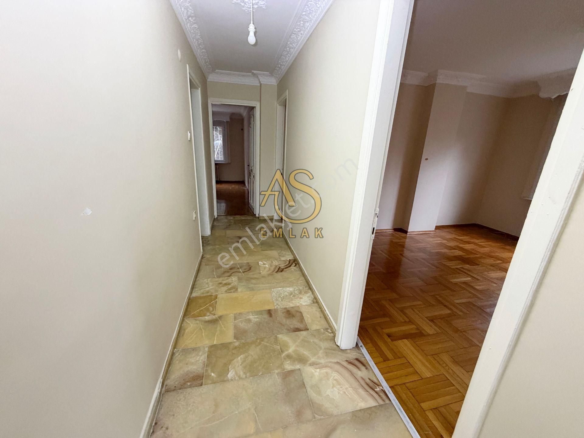 As Emlaktan 3+1 Sultantepe'de Sahile Yakın Otoparklı 132m2 Daire - Görsel 16