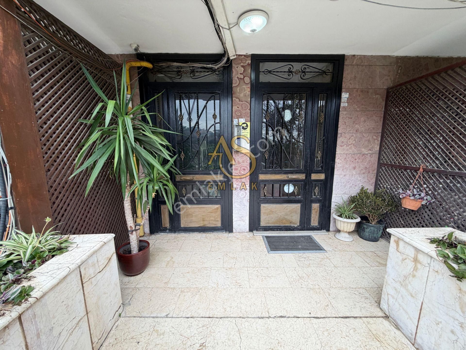 As Emlaktan 3+1 Sultantepe'de Sahile Yakın Otoparklı 132m2 Daire - Görsel 31