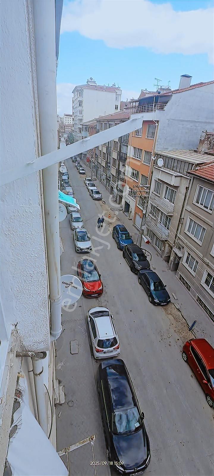 Kurtuluş İmar Sokak Dubleks Balkonlu Kombili Kiralık 3+1 Daire - Görsel 7