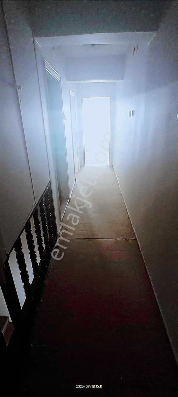 Kurtuluş İmar Sokak Dubleks Balkonlu Kombili Kiralık 3+1 Daire - Görsel 12