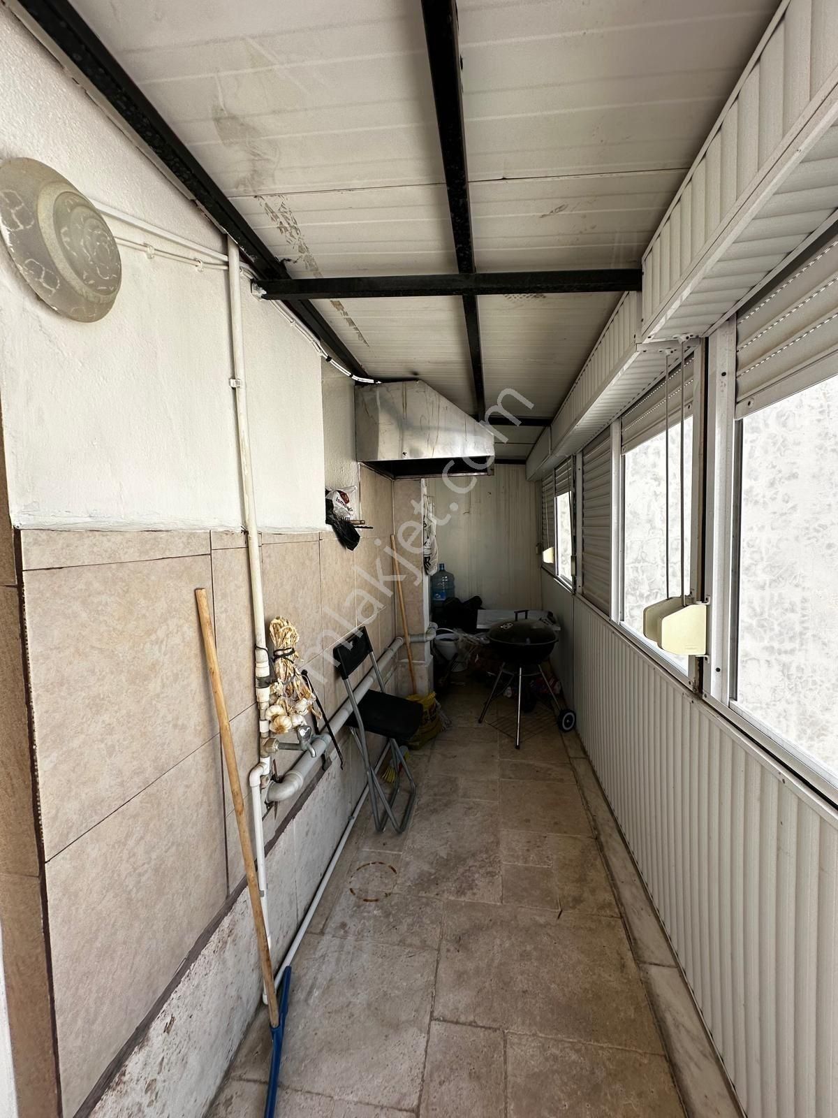 Kuşadası Marinada Deniz Manzaralı 3+1 Çatı Dubleks - Görsel 8