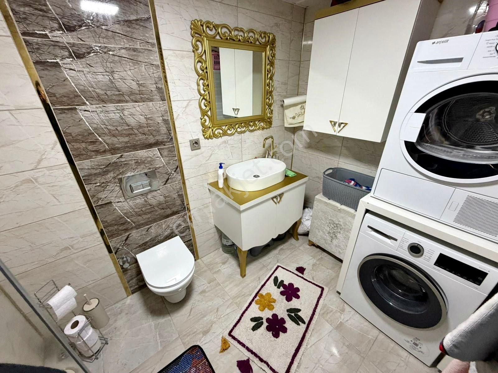 Relax'tan Ayvalı Cd. Üzeri Ful Yapılı Ferah 1.katta 4+1 - Görsel 18