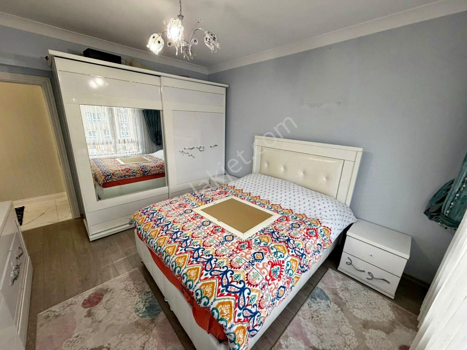 Relax'tan Ayvalı Cd. Üzeri Ful Yapılı Ferah 1.katta 4+1 - Görsel 7