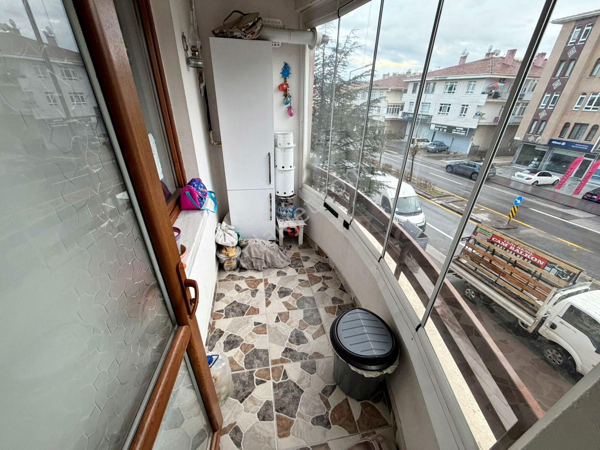 Relax'tan Ayvalı Cd. Üzeri Ful Yapılı Ferah 1.katta 4+1 - Görsel 19