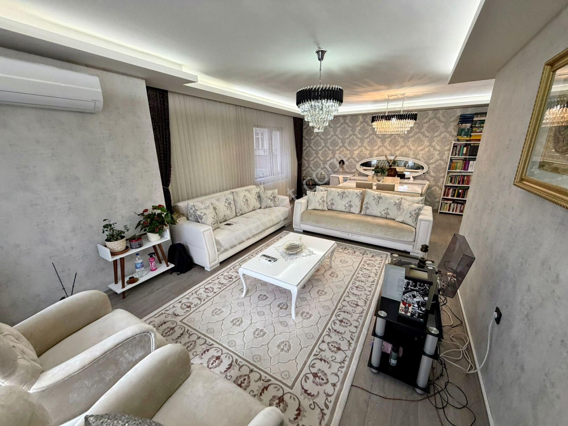 Relax'tan Ayvalı Cd. Üzeri Ful Yapılı Ferah 1.katta 4+1 - Görsel 30