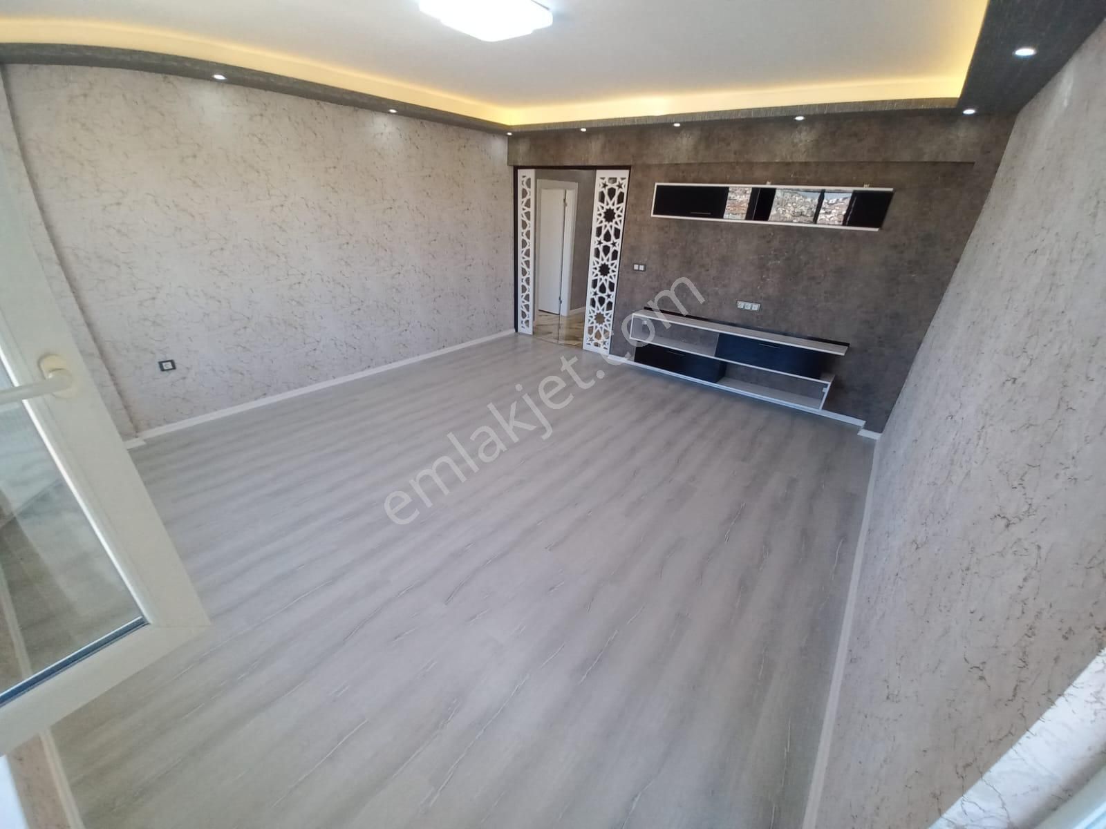 Bilgen Vatan'dan Şenlik Mahallesi Site İçerisinde Megalüks Yapılı Manzaralı Metro Yanı 3+1 Satılık - Görsel 7