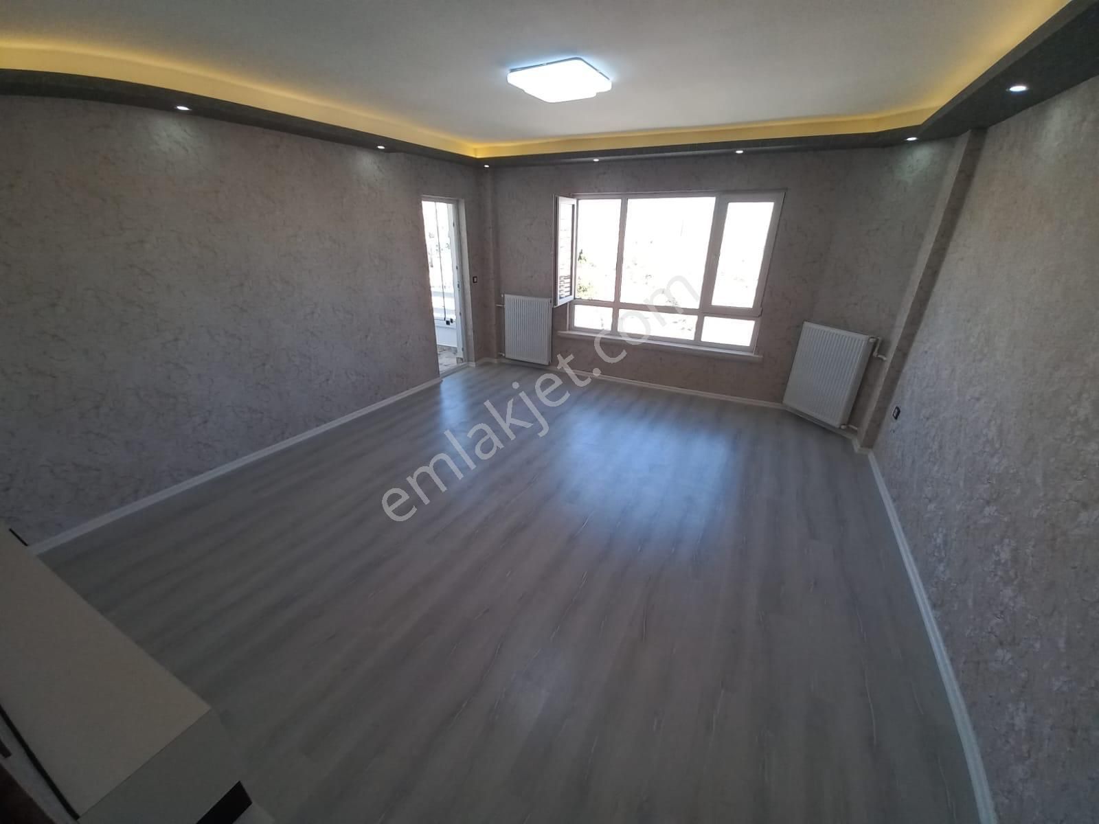 Bilgen Vatan'dan Şenlik Mahallesi Site İçerisinde Megalüks Yapılı Manzaralı Metro Yanı 3+1 Satılık - Görsel 11