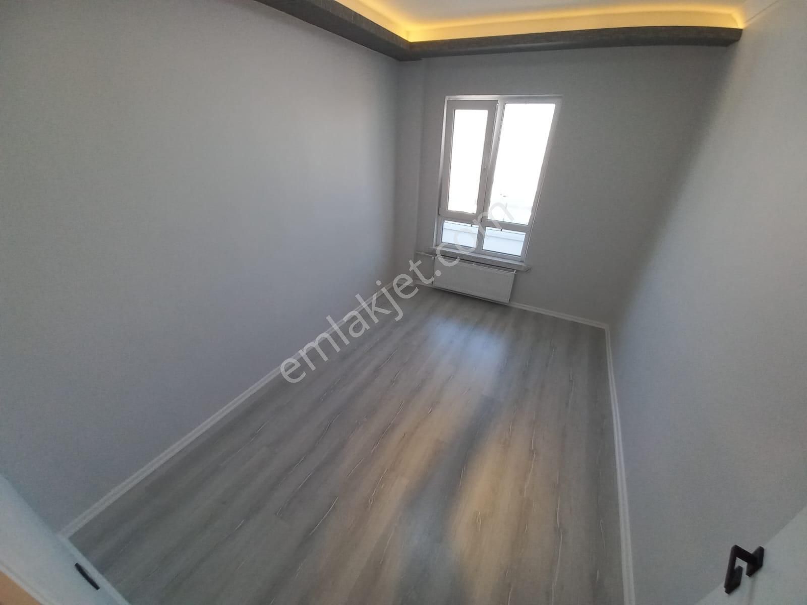 Bilgen Vatan'dan Şenlik Mahallesi Site İçerisinde Megalüks Yapılı Manzaralı Metro Yanı 3+1 Satılık - Görsel 23