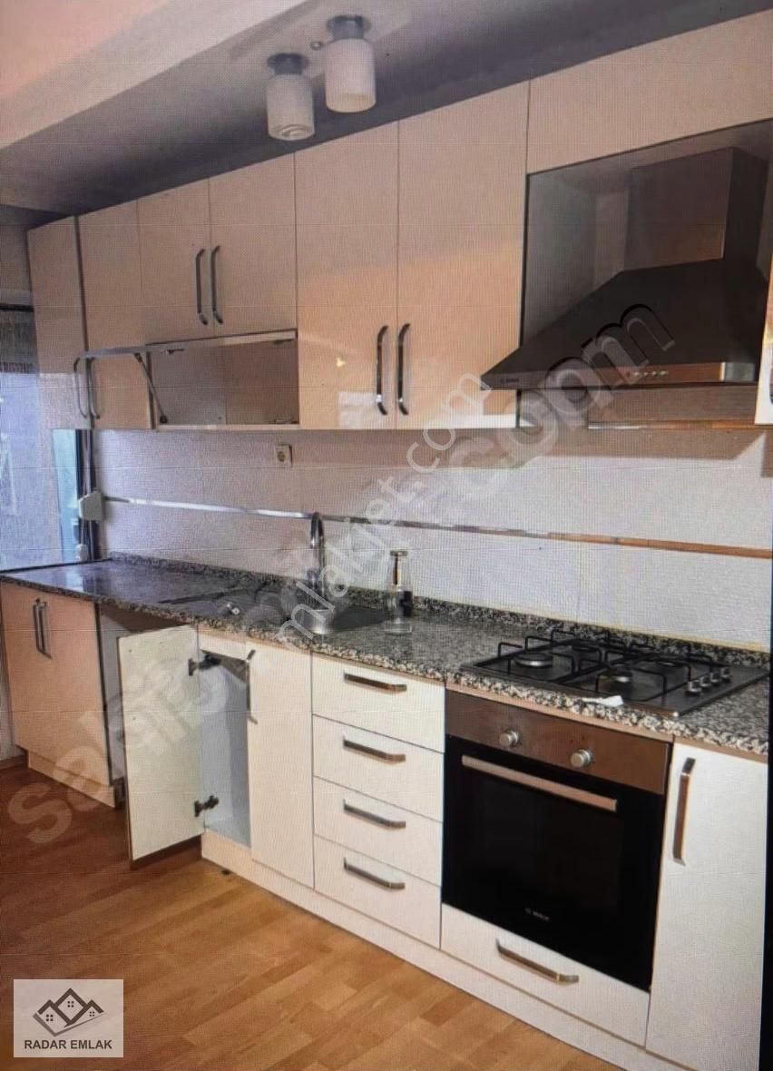 Fahrettinaltay'da 2+1 Dogalğazlı Bakımlı Satılık Daire