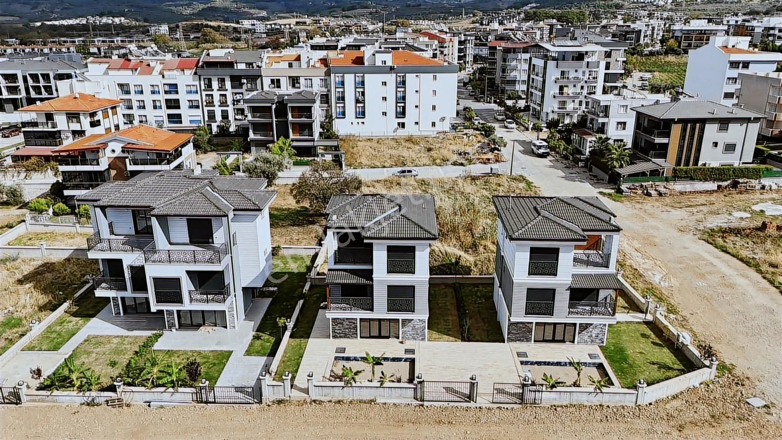 Kuşadası Davutlar'da Tek Müstakil Havuzlu Satılık 3+1 Villa - Görsel 15