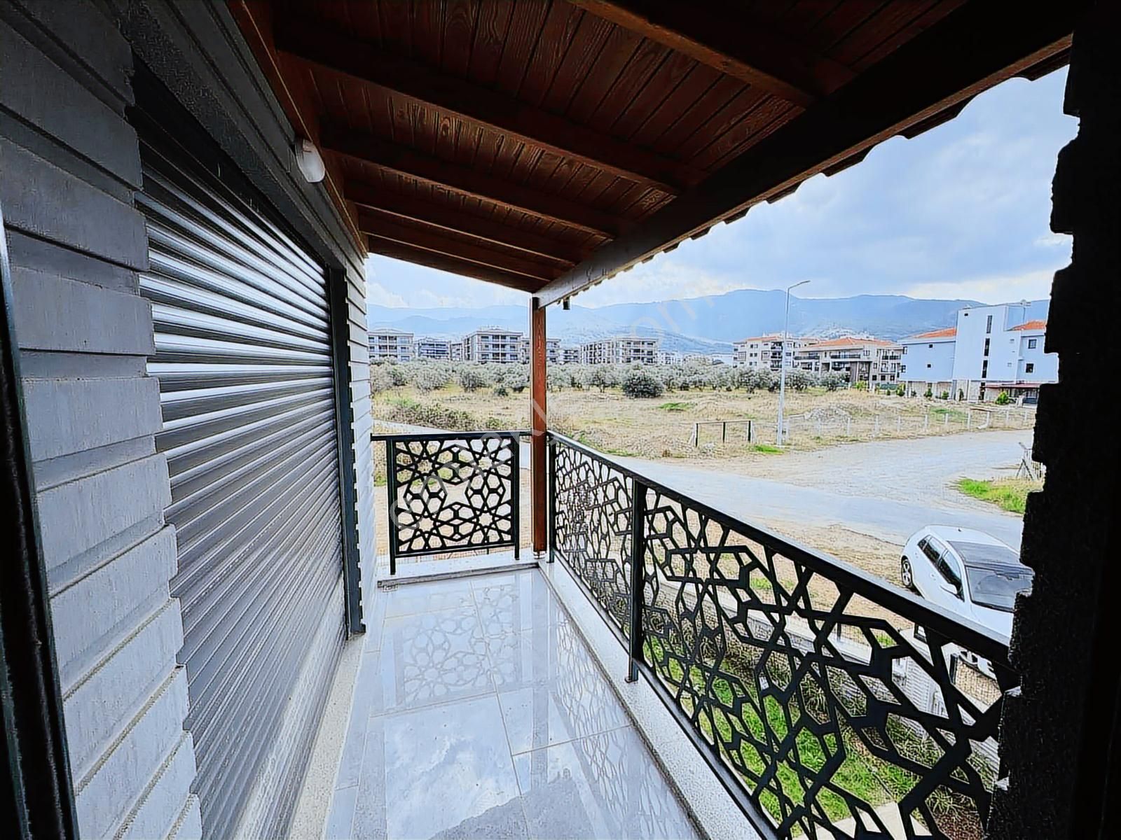 Kuşadası Davutlar'da Tek Müstakil Havuzlu Satılık 3+1 Villa - Görsel 11