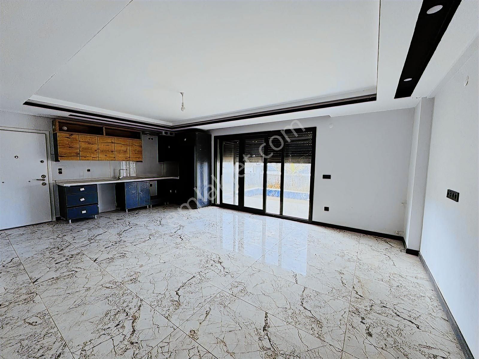 Kuşadası Davutlar'da Tek Müstakil Havuzlu Satılık 3+1 Villa - Görsel 27