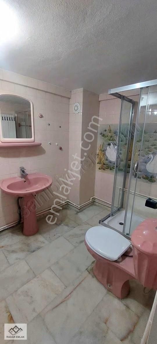 Mithatpaşa Ana Cadde Üzerinde 3+1 165 M2 Arakat Kiralık Daire - Görsel 6