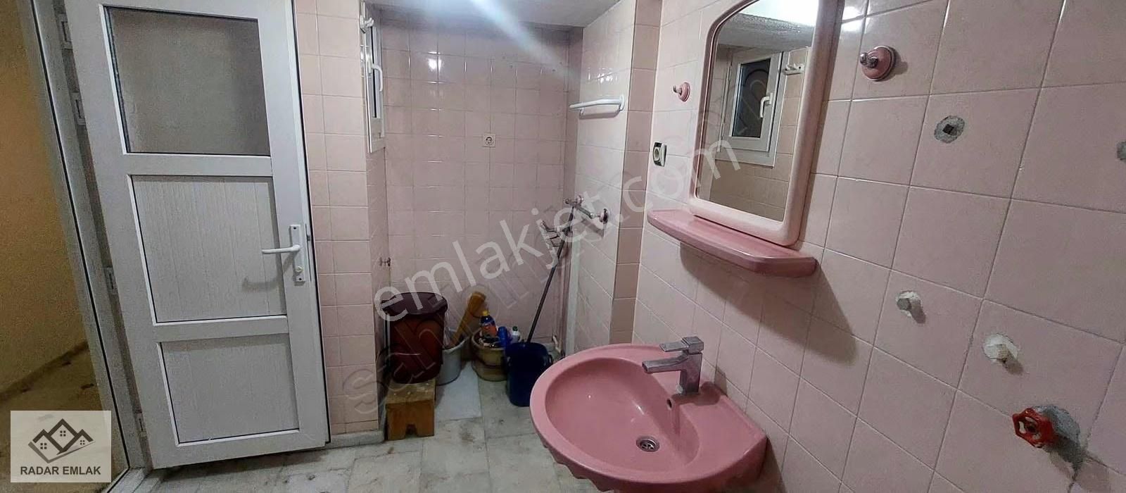 Mithatpaşa Ana Cadde Üzerinde 3+1 165 M2 Arakat Kiralık Daire - Görsel 10