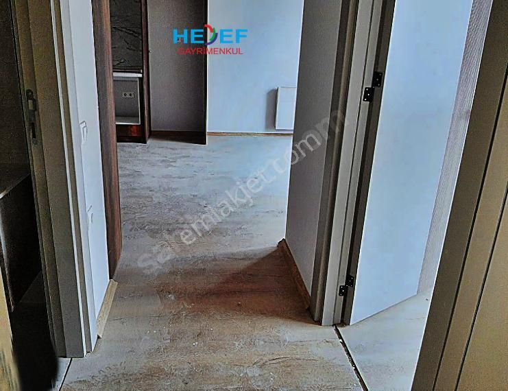 Hedef'ten Akdeniz Mah'de Site İçerisinde Havuzlu 2+1 Daire - Görsel 12