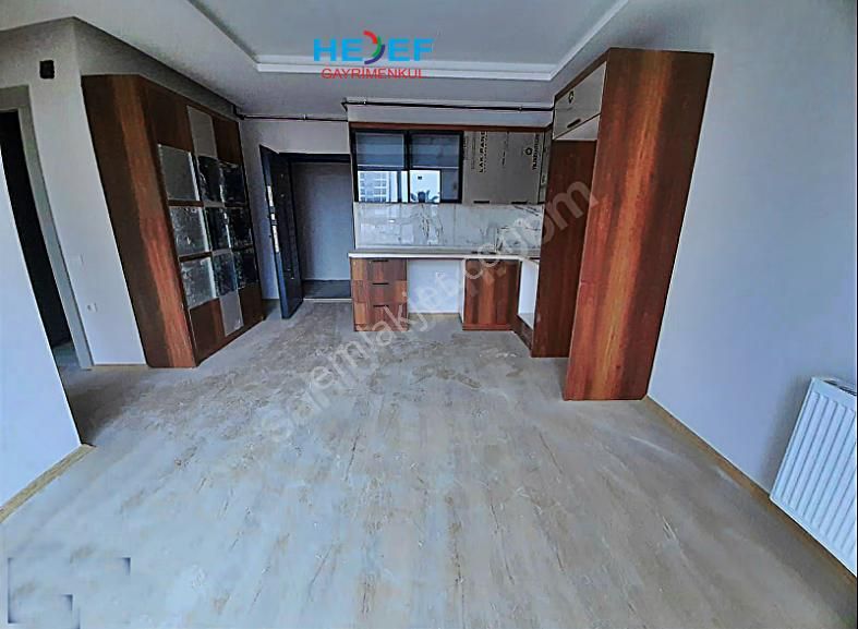 Hedef'ten Akdeniz Mah'de Site İçerisinde Havuzlu 2+1 Daire