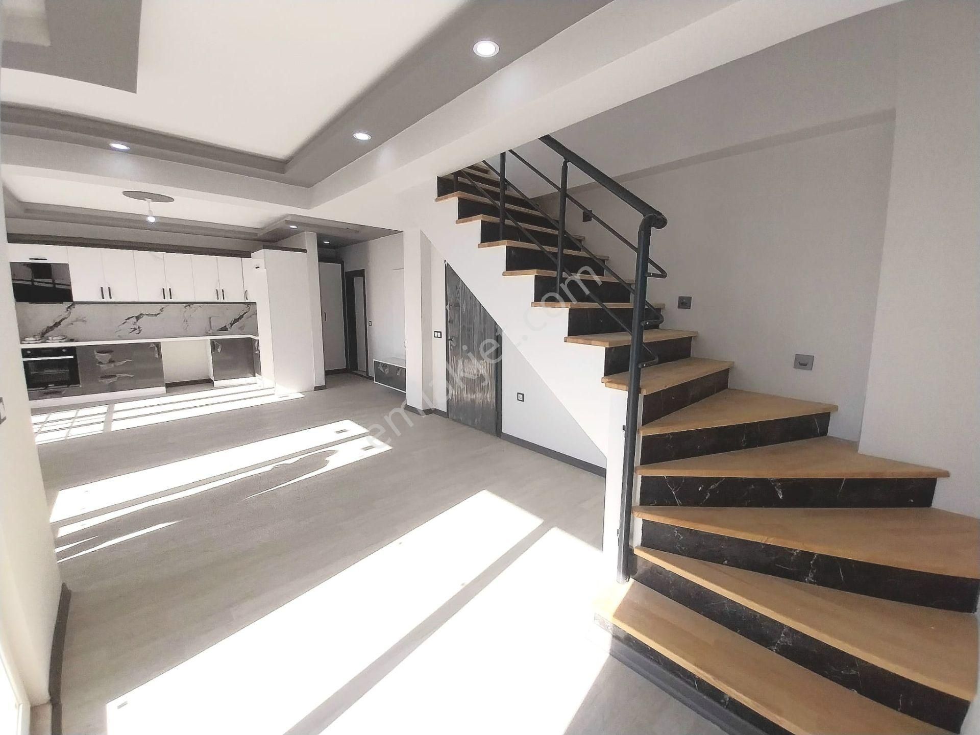 ▓yüksel'den Edremit'te Önü Açık İki Mutfaklı Sıfır 3+1 Satılık Dublex - Görsel 2