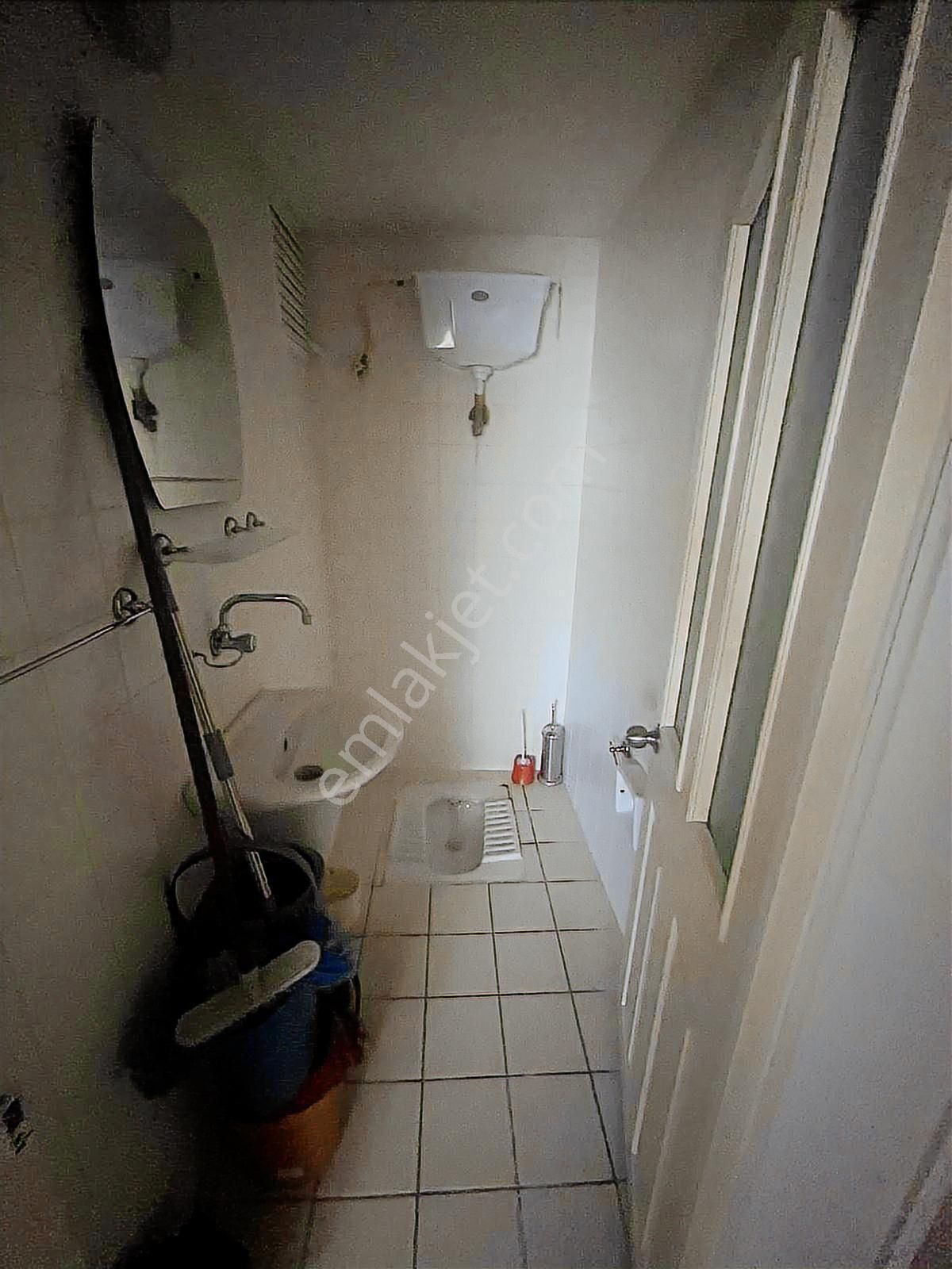 Esentepe Mahallesinde Metroya Yakın 3+1 Arakat Kiralık Daire - Görsel 7