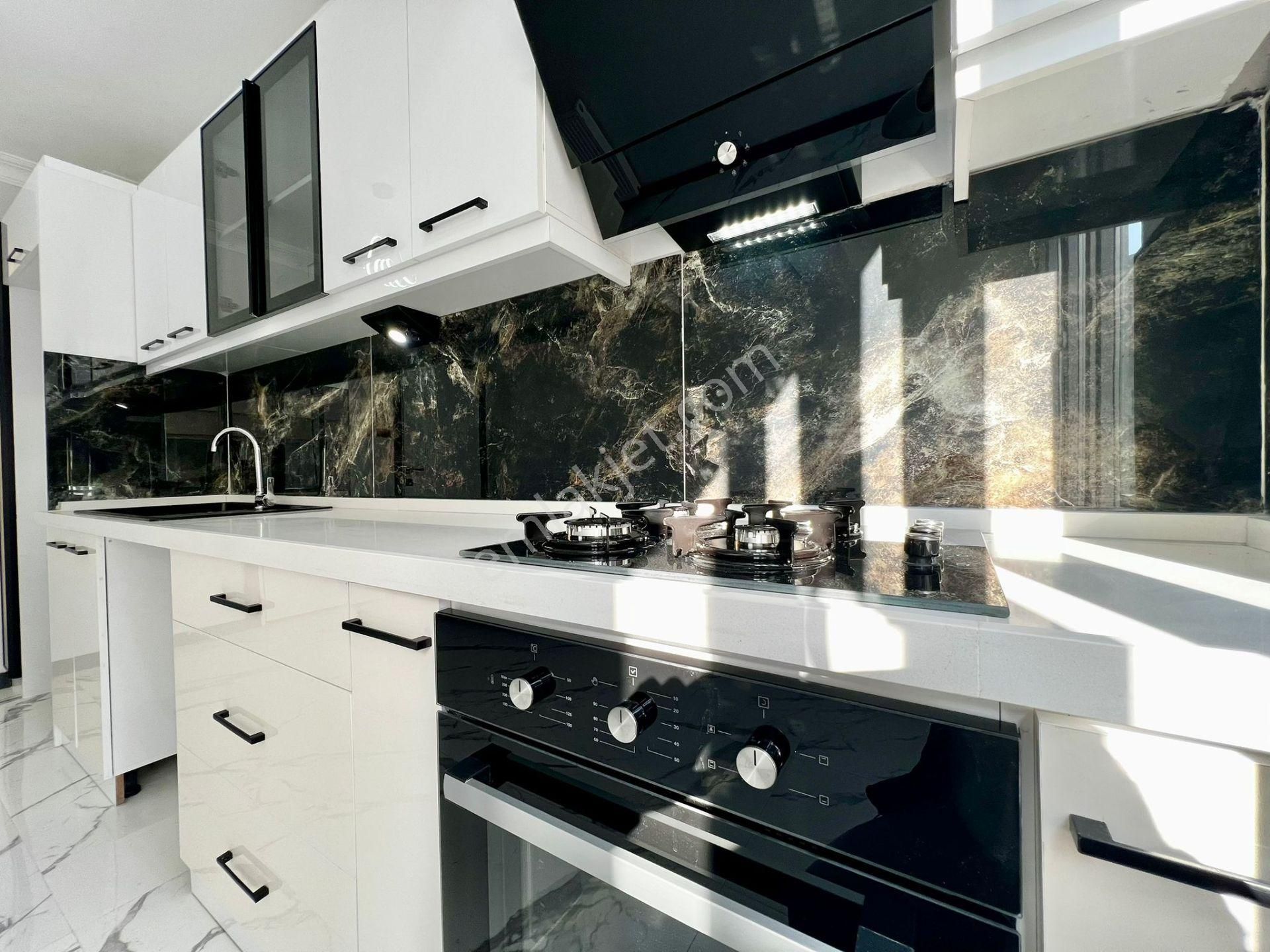 ✅✅alçınar Emlaktan Arakat Ayrı Mutfak Merkezde Masrafsız 2+1✅✅ - Görsel 21