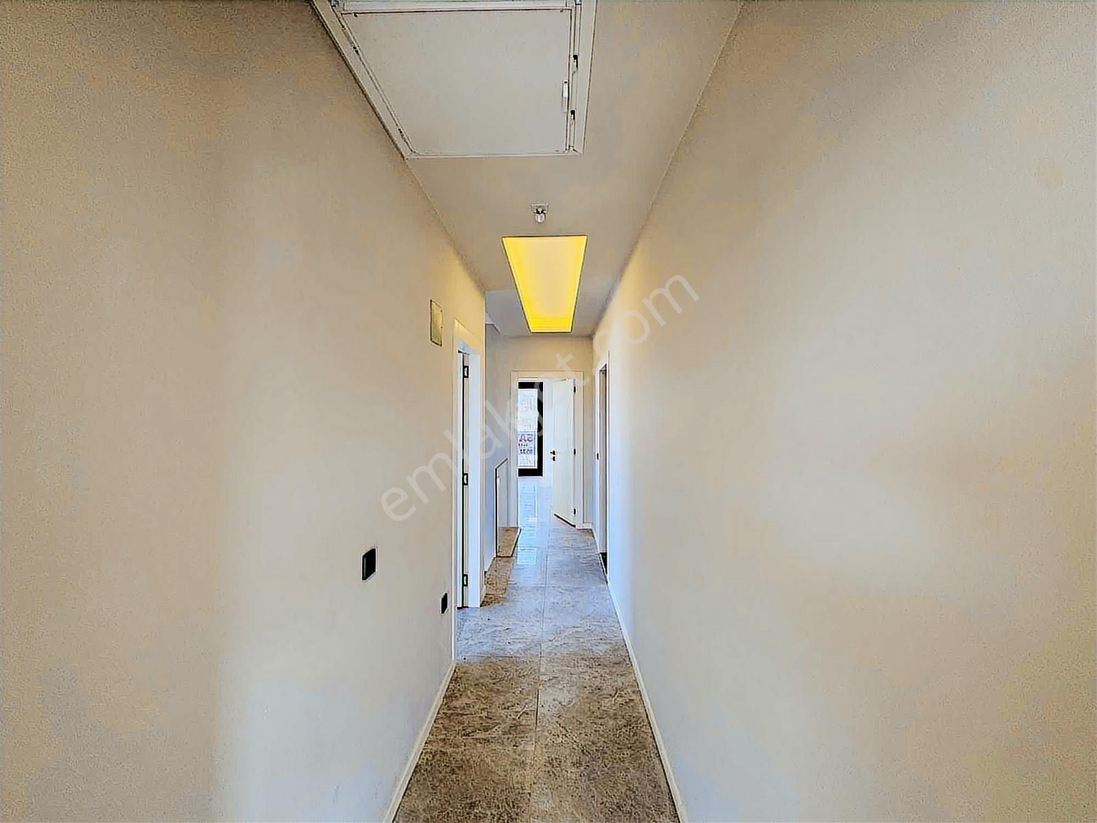 Kuşadası'nda 380m2 Arsa İçinde Tam Müstakil Bağımsız 4+1 Villa - Görsel 19