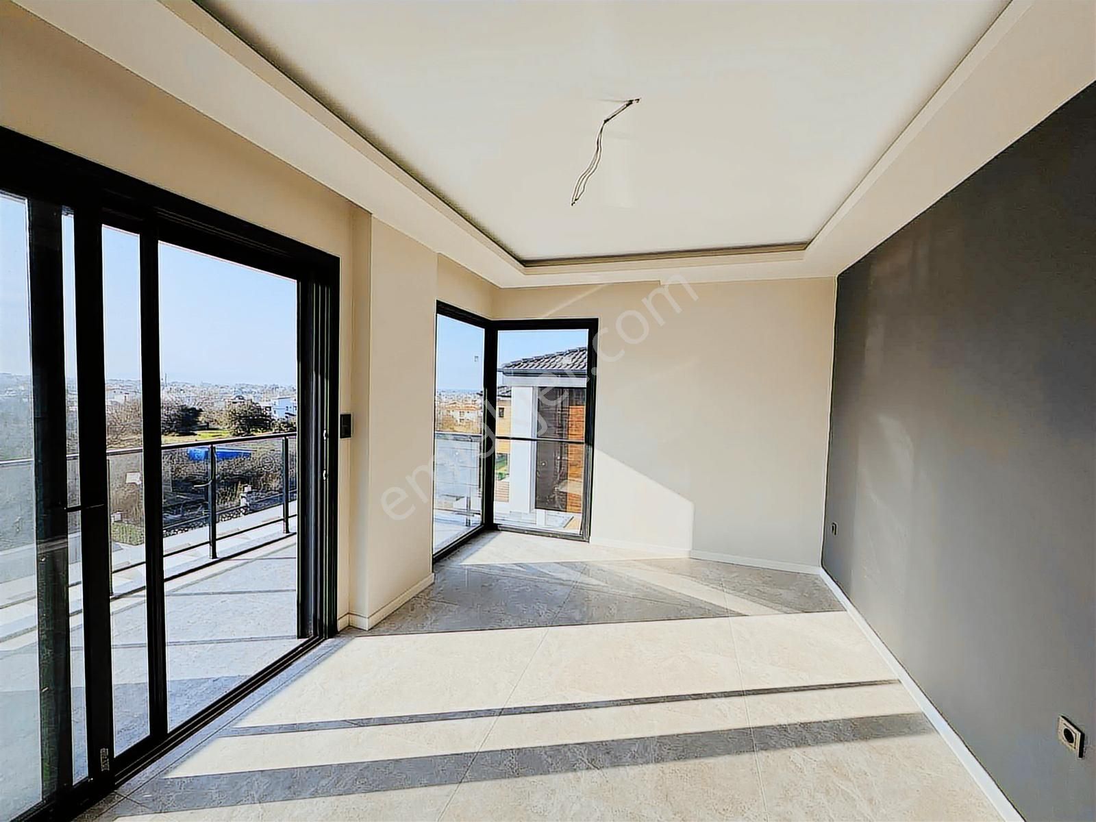 Kuşadası'nda 380m2 Arsa İçinde Tam Müstakil Bağımsız 4+1 Villa - Görsel 22