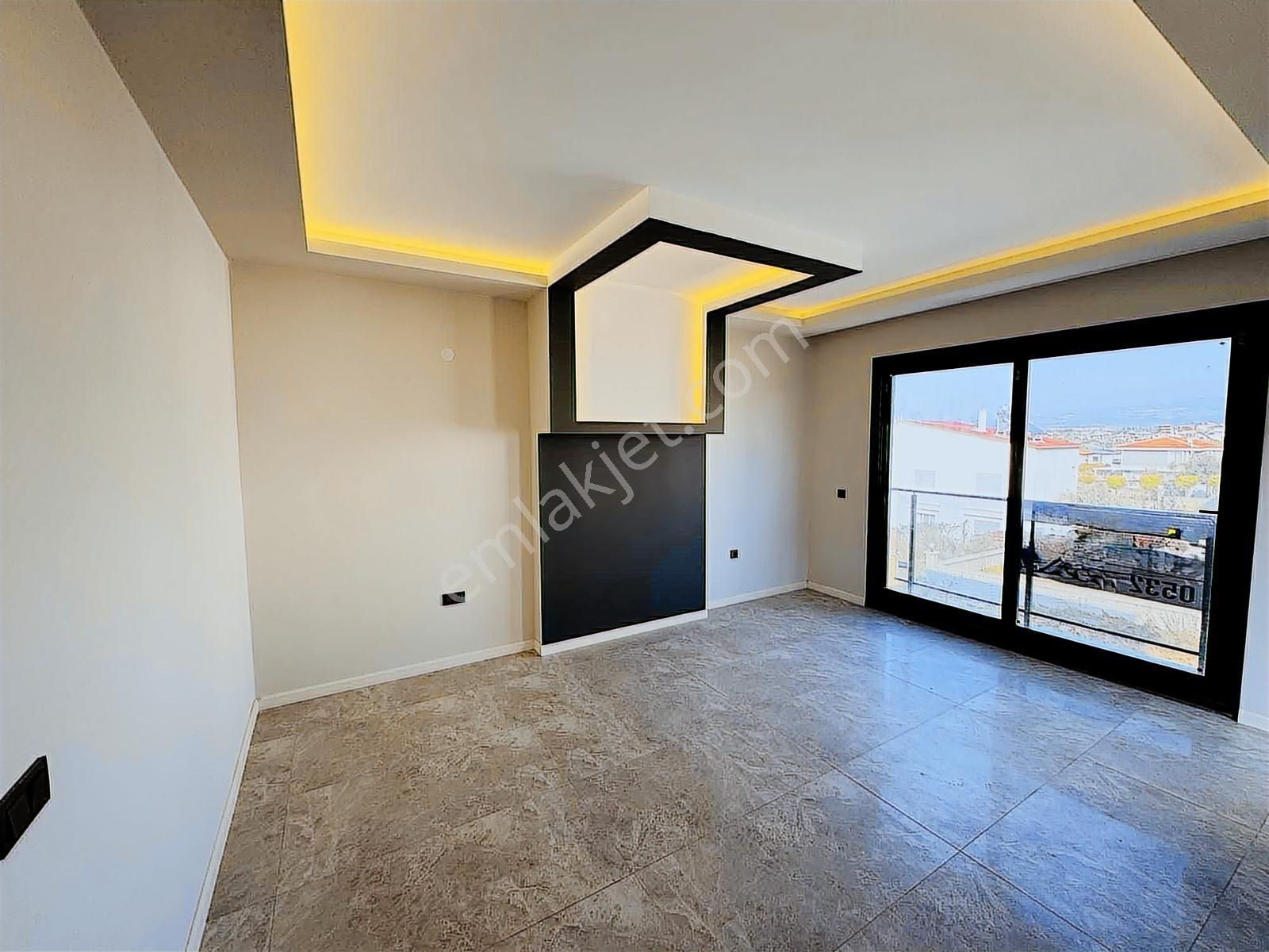 Kuşadası'nda 380m2 Arsa İçinde Tam Müstakil Bağımsız 4+1 Villa - Görsel 10