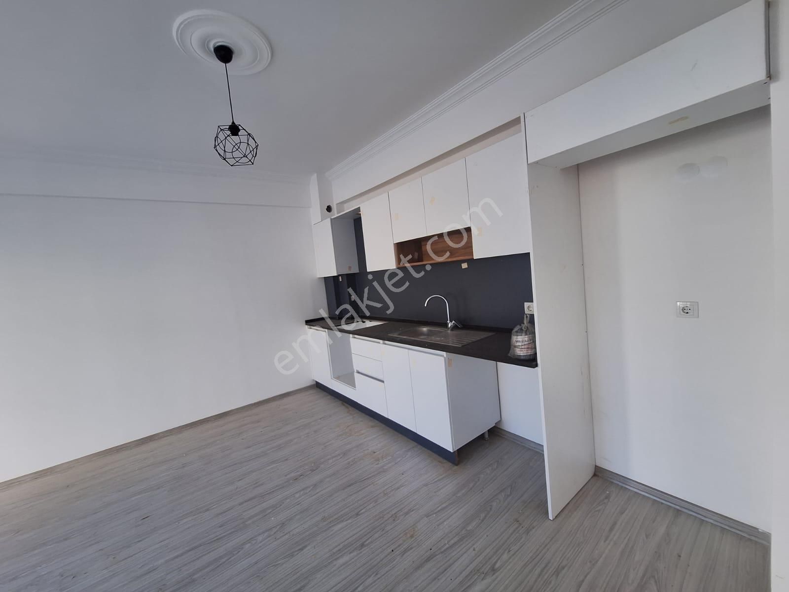 Kuşadası Eşin Vadi'de Yüksek Giriş Doğa Ve Havuz Manzaralı 2+1 - Görsel 7