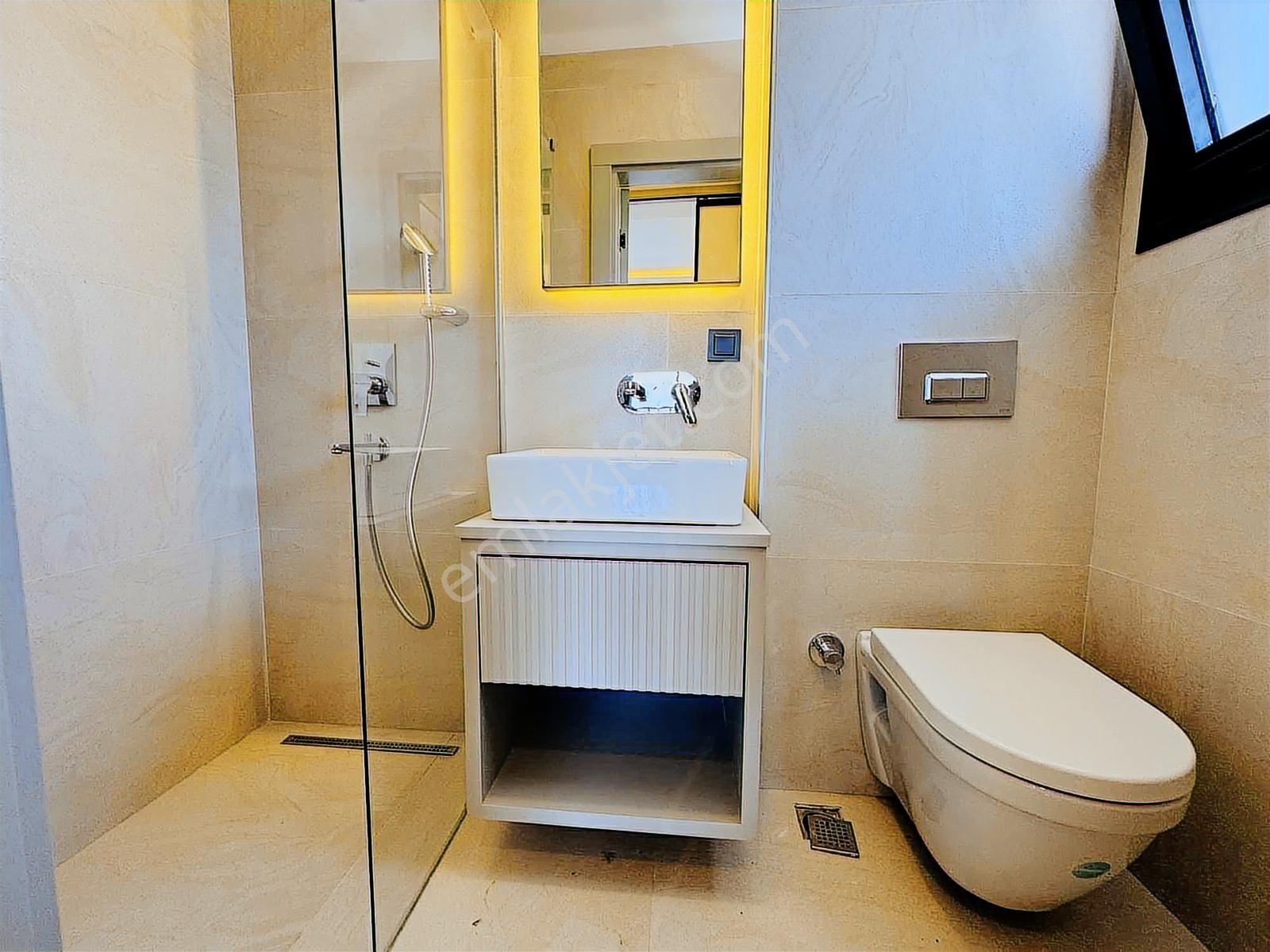 Plaja 950 Mt Tek Müstakil Özel Havuzlu Satılık 4+1 Villa - Görsel 14
