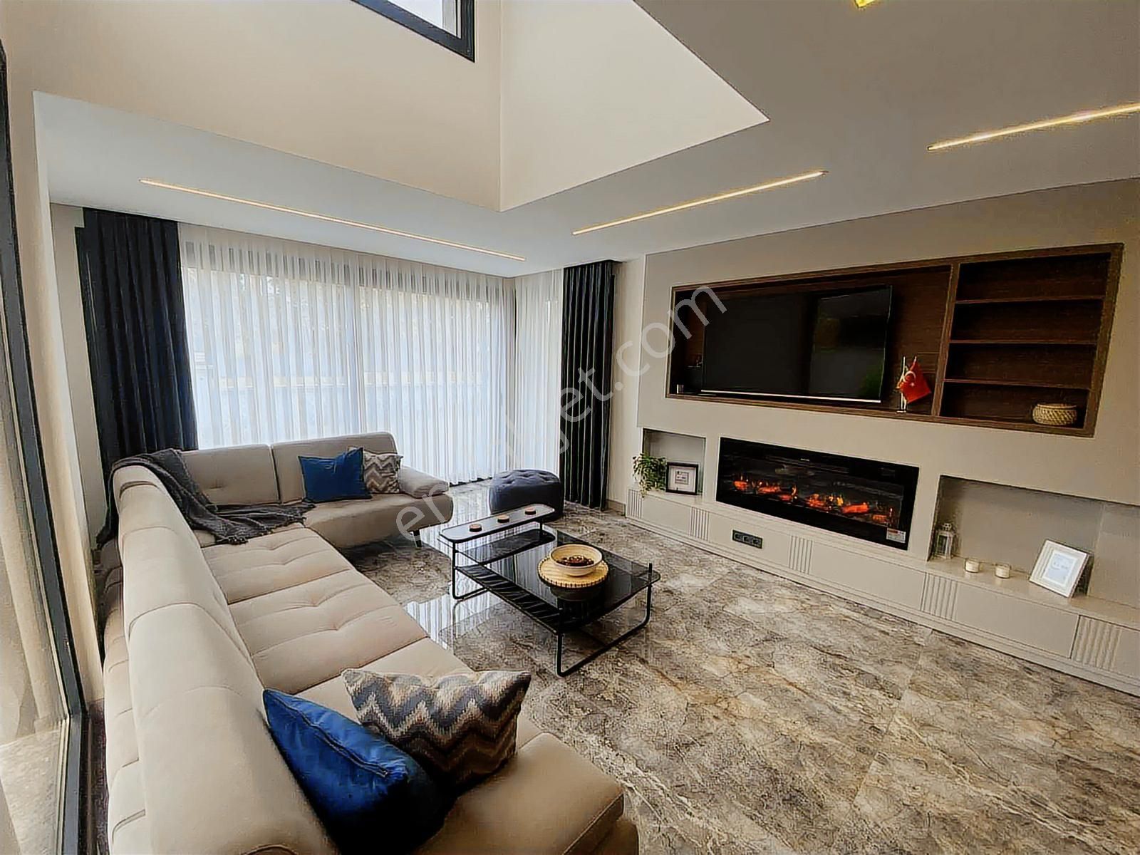 Plaja 950 Mt Tek Müstakil Özel Havuzlu Satılık 4+1 Villa - Görsel 20