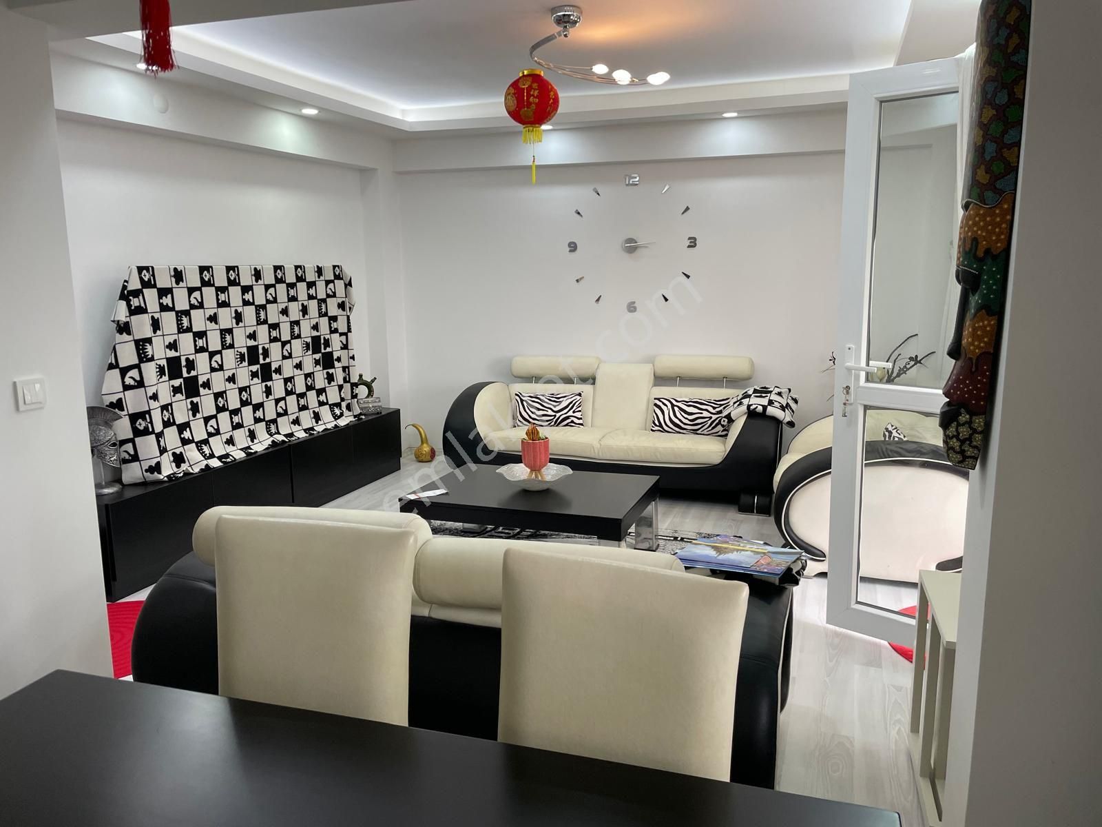 Balçovada 2+1 Yüksek Zemin Ful Tadilatlı Verandalı - Görsel 8