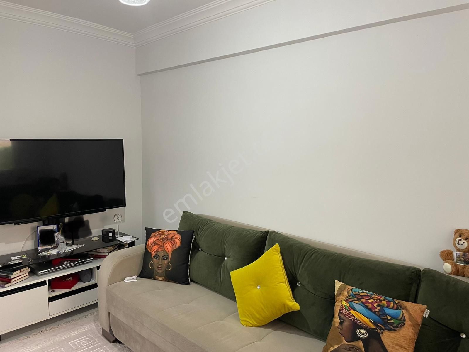 Balçovada 2+1 Yüksek Zemin Ful Tadilatlı Verandalı - Görsel 14