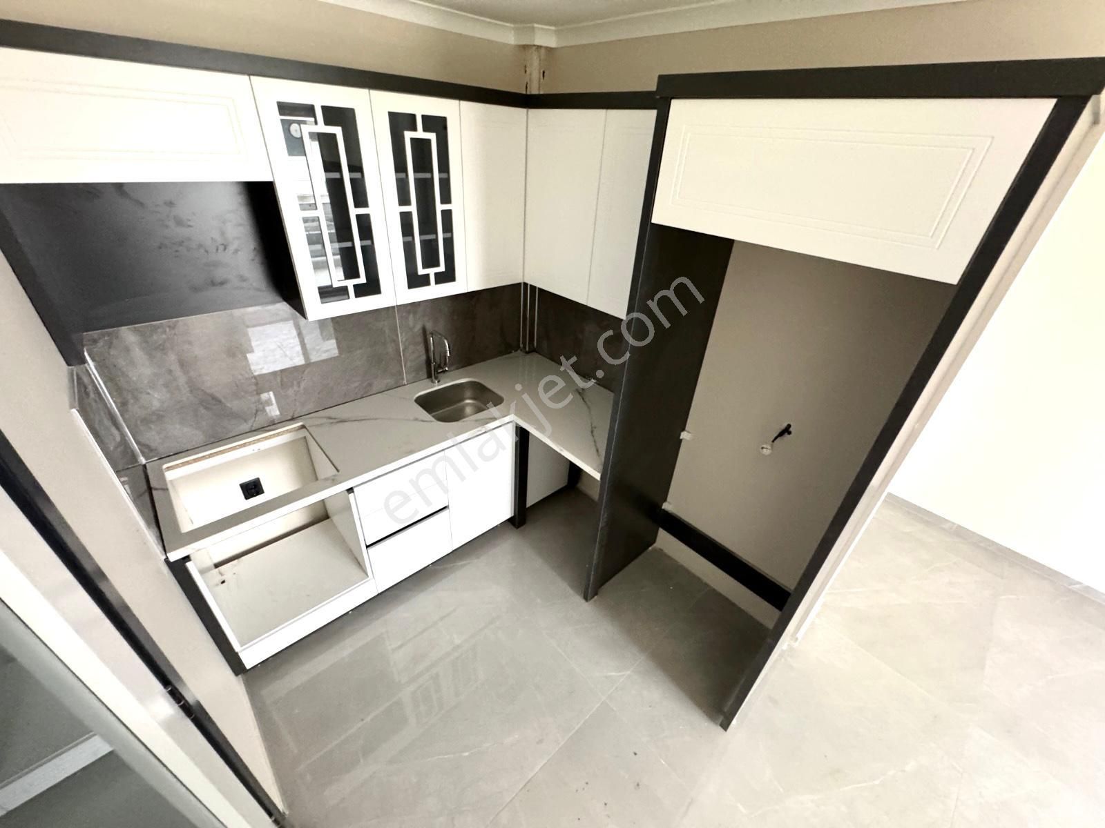 🏡 Referans'tan Altınkum'da Ön Cephe Yeni Bina 1+1 Daire - Görsel 6