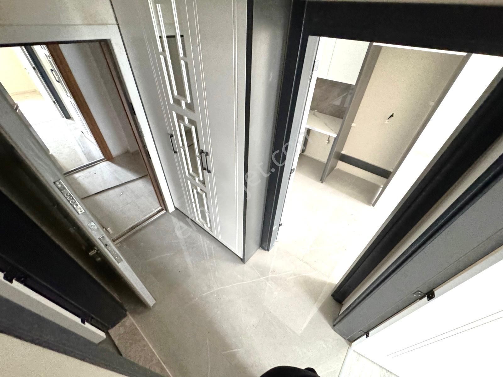 🏡 Referans'tan Altınkum'da Ön Cephe Yeni Bina 1+1 Daire - Görsel 5