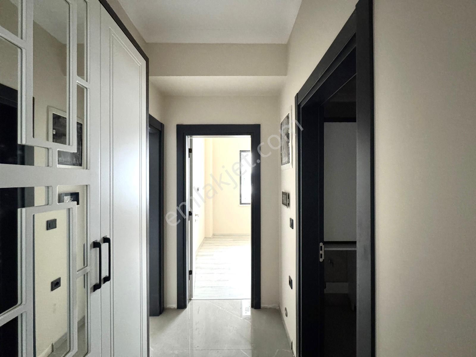 🏡 Referans'tan Altınkum'da Ön Cephe Yeni Bina 1+1 Daire - Görsel 3