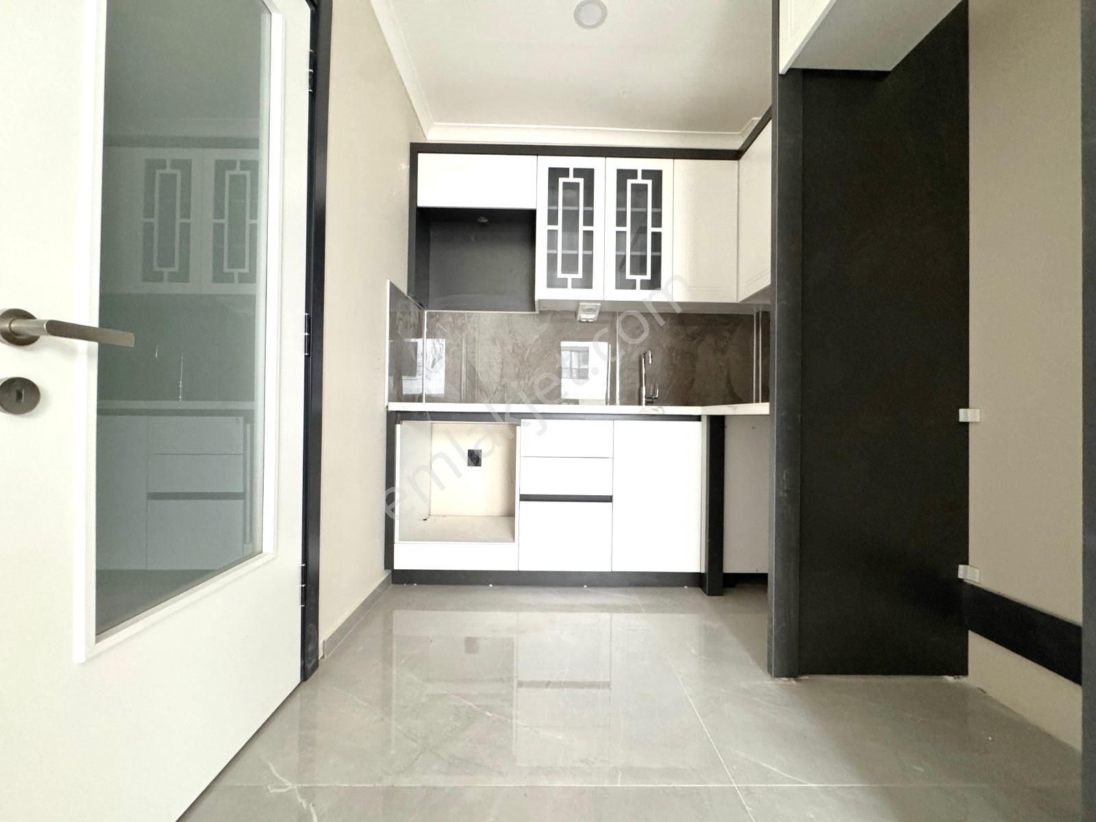 🏡 Referans'tan Altınkum'da Ön Cephe Yeni Bina 1+1 Daire - Görsel 2