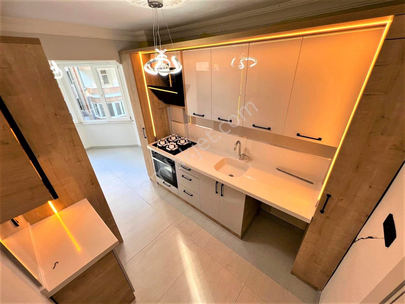 🟠🟠alfa'dan Ön Cephe Satılık Nezih Konumda Arakat Ayrı Mutfaklı Harika Tasarımlı 2+1 Geniş Daire