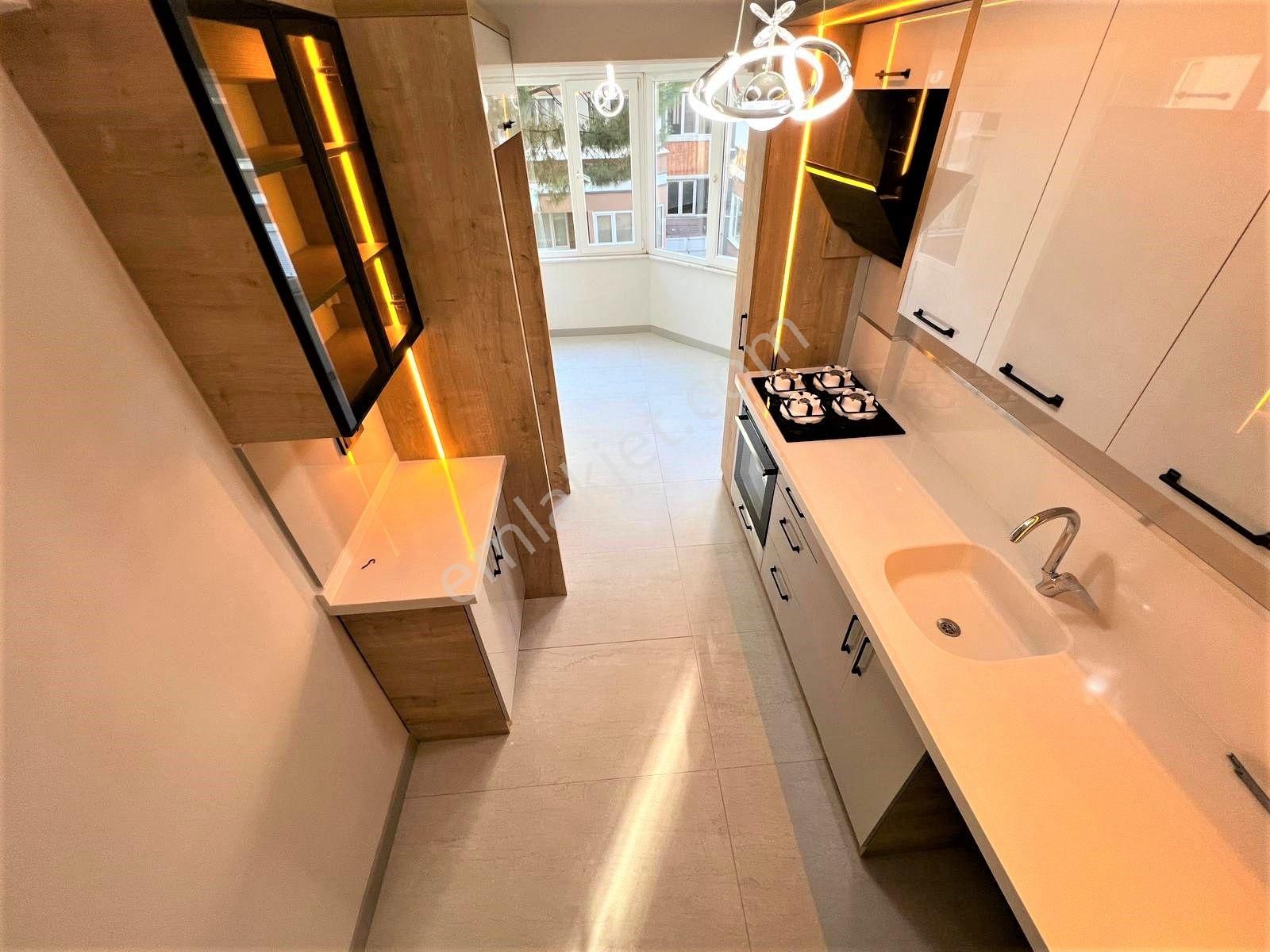 🟠🟠alfa'dan Ön Cephe Satılık Nezih Konumda Arakat Ayrı Mutfaklı Harika Tasarımlı 2+1 Geniş Daire - Görsel 2