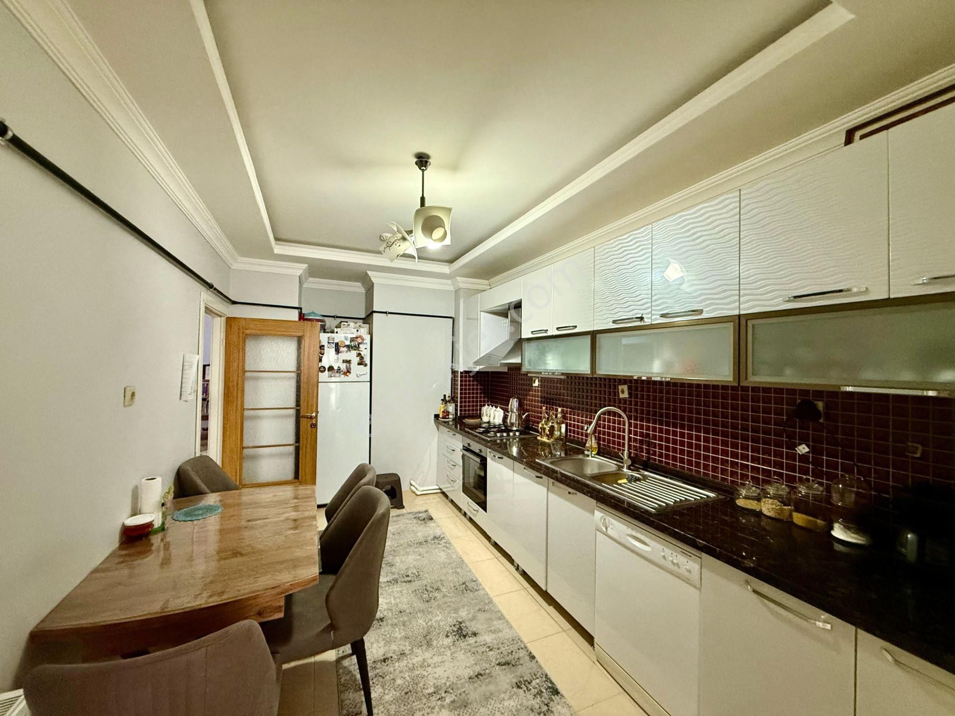 Pursaklar Mehmet Zengin Emlak'tan Sarayda Asansörlü Yapılı Yüksek Giriş 3+1 Daire - Görsel 5