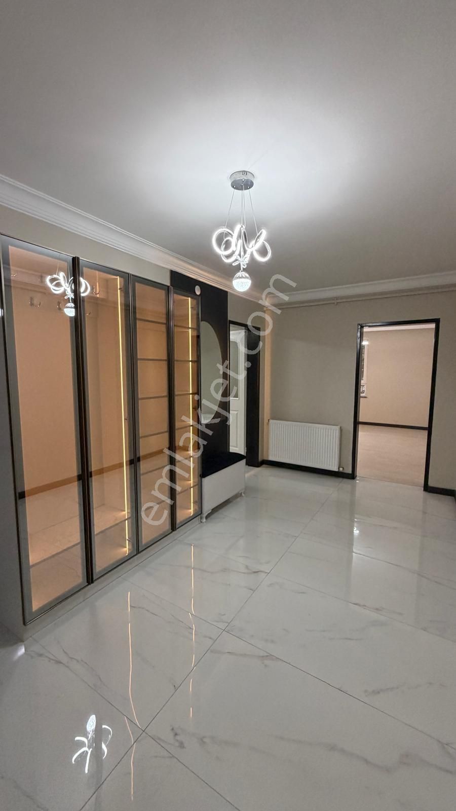 Atanora Vadi'den Dikmende 2 Banyolu Kapalı Garajlı Lüks Yapılı Boş 4+1 - Görsel 13