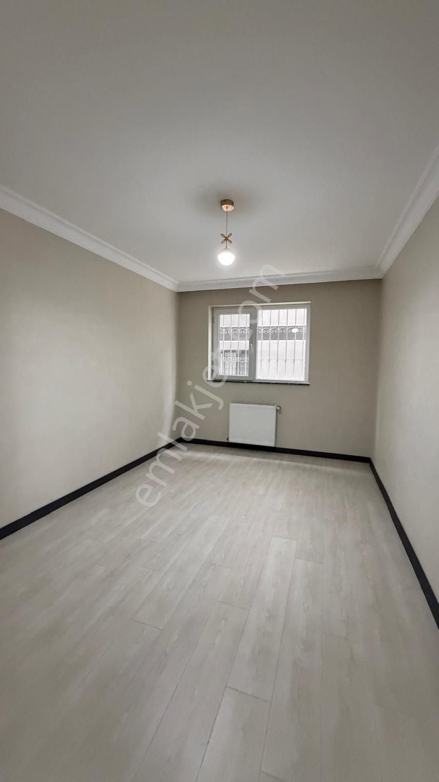 Atanora Vadi'den Dikmende 2 Banyolu Kapalı Garajlı Lüks Yapılı Boş 4+1 - Görsel 15