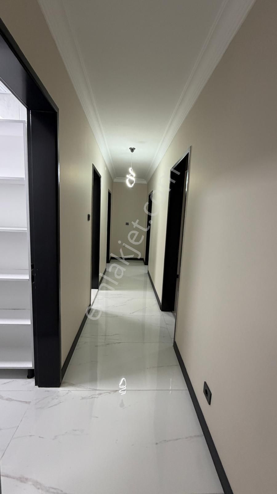 Atanora Vadi'den Dikmende 2 Banyolu Kapalı Garajlı Lüks Yapılı Boş 4+1 - Görsel 17