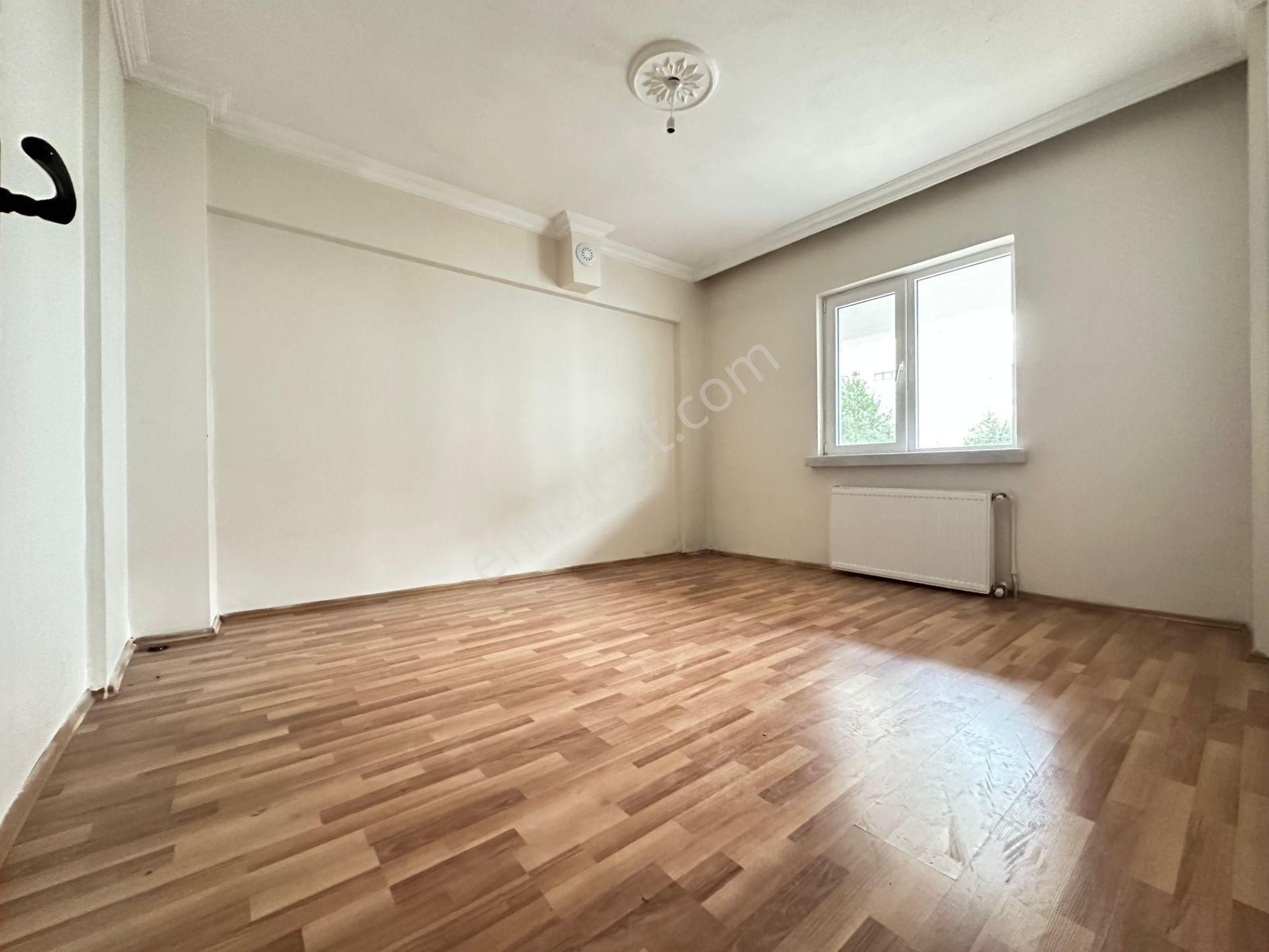 Pursaklar Mehmet Zengin Emlak'tan 3+1 Çarşı İçinde Yapılı Masrafsız Daire - Görsel 16