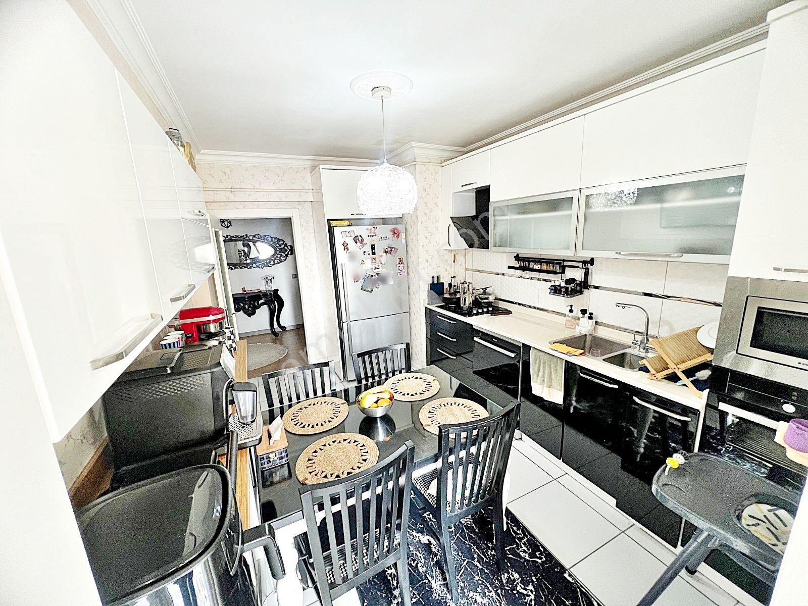 Veranka'dan Burç Mah. 7.katta Masrafsız Full Yapılı Acil Satılık 3+1 Daire - Görsel 3