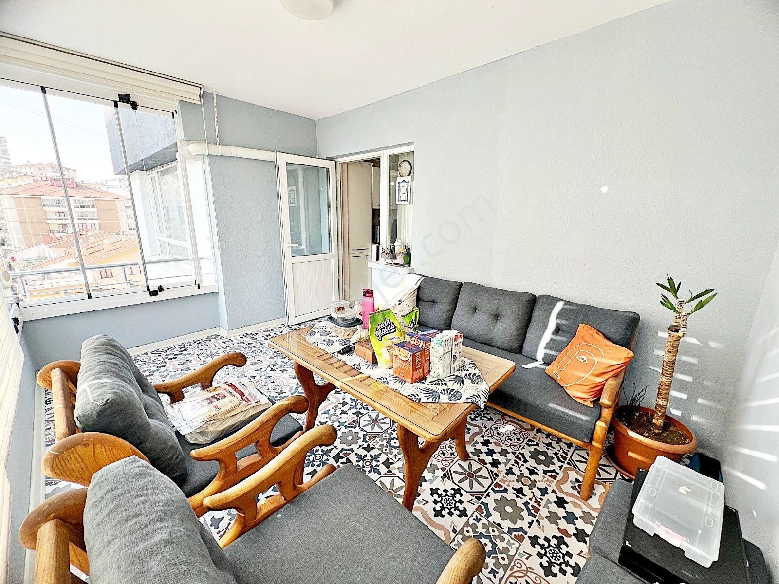 Veranka'dan Burç Mah. 7.katta Masrafsız Full Yapılı Acil Satılık 3+1 Daire - Görsel 9