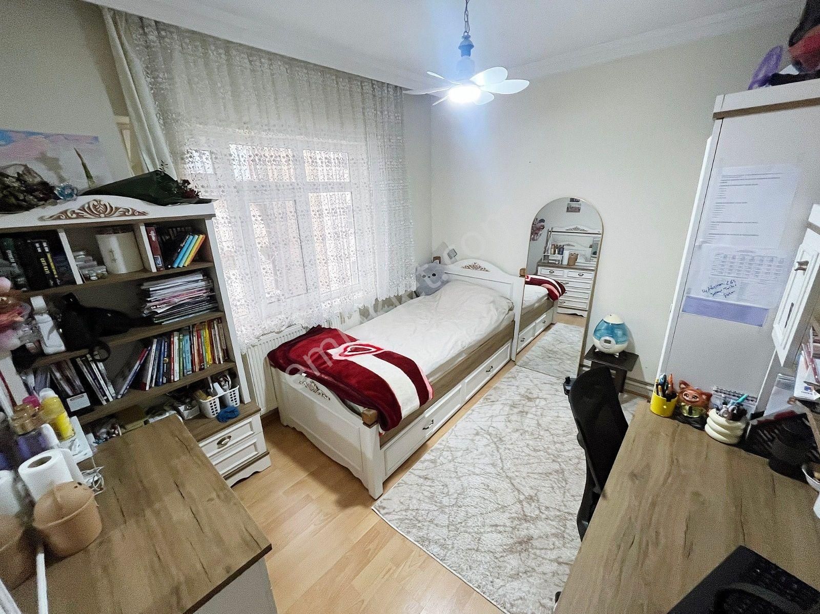 Demetevlerde Metroya Yürüme Mesafesinde Ful Yapılı İskanlı 3+1 - Görsel 10