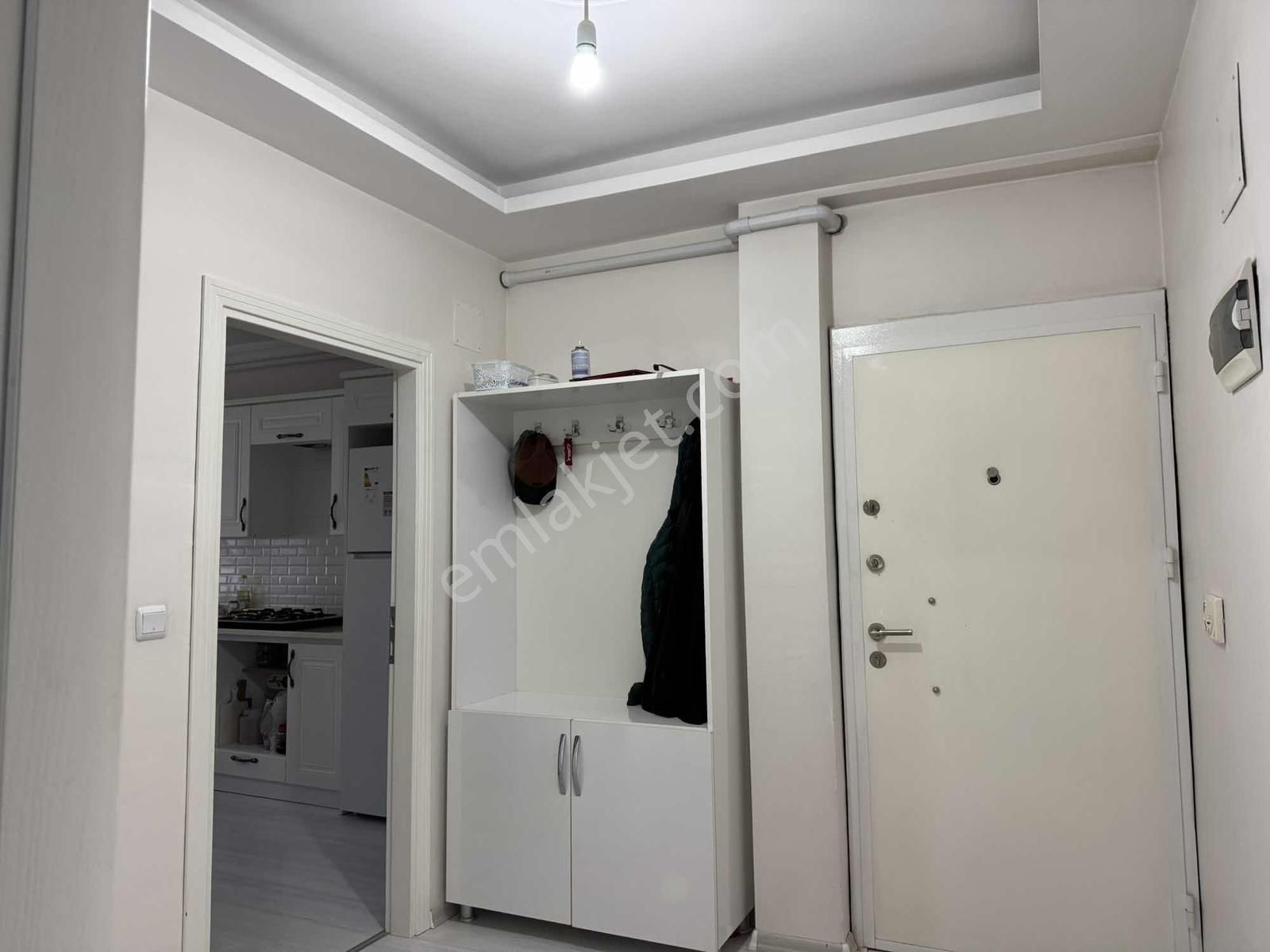 Özgür Emlaktan İçi Özel Yapılmış İki Cephe Daire - Görsel 9