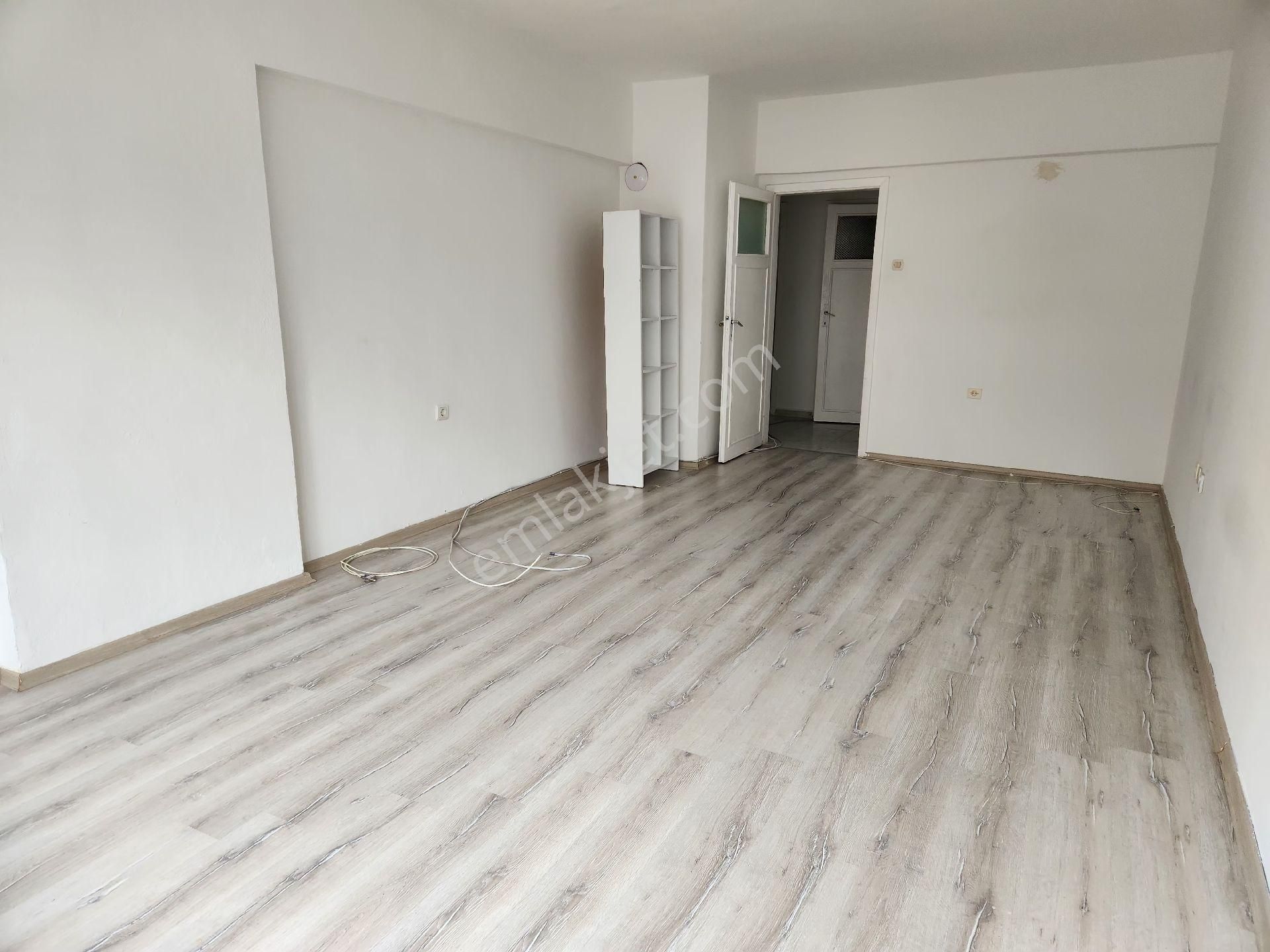 Burak Emlak'dan Kiralık Daire Kurtuluş Ozanlar Cd. 3+1 B.salon Yapılı - Görsel 3