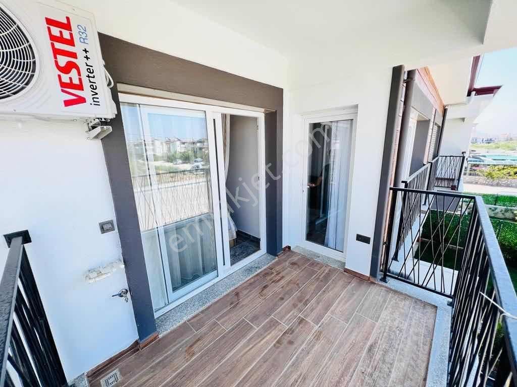 Kuşadası Güzelçamlı'da Denize 750mt Havuzlu Eşyalı 1+1 Daire - Görsel 21